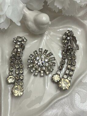 RHINESTONE CLIP EARRINGS & BROOCH